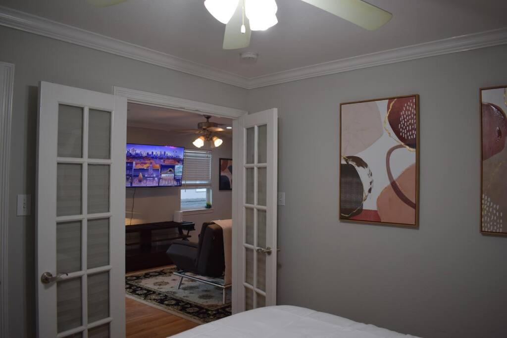 Appartement Townhouse Near Midtown à Houston Extérieur photo