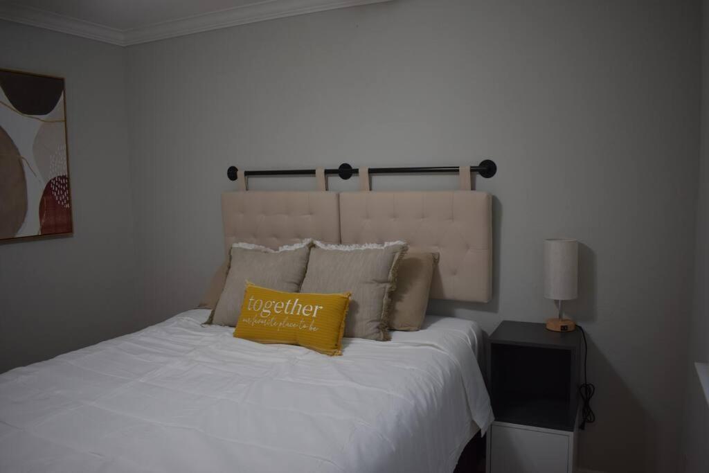 Appartement Townhouse Near Midtown à Houston Extérieur photo